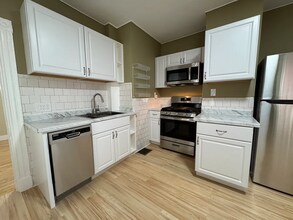 368 Washington St, Unit 1 in Somerville, MA - Building Photo - Building Photo