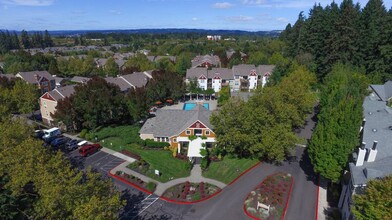 Commons at Verandas in Tanasbourne Apartments in Hillsboro, OR - Foto de edificio - Building Photo