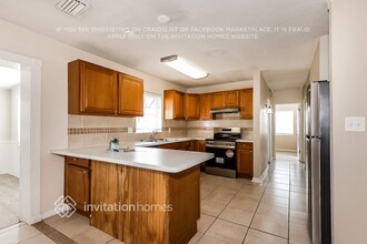 1713 Roslyn Ave in Bradenton, FL - Building Photo - Building Photo