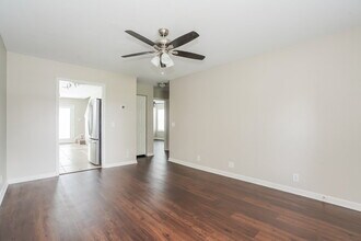 1505 Brookchase Ct in Nashville, TN - Foto de edificio - Building Photo