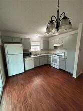 9610 Sugar Hill Dr in Austin, TX - Building Photo - Building Photo
