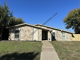 4513 Freeport Dr in Garland, TX - Building Photo