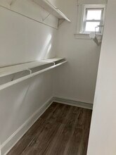 127 W 51st St in Bayonne, NJ - Foto de edificio - Building Photo