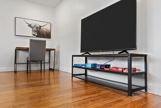 5382 Kings Park Dr in St. Louis, MO - Building Photo - Building Photo