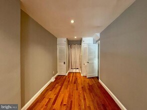 341 S 12th St in Philadelphia, PA - Building Photo - Building Photo