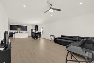 13102 Tuscany Crk in Arcola, TX - Building Photo - Building Photo