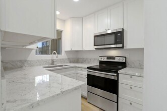 1305 Sylvan Meadows Dr in Modesto, CA - Building Photo - Building Photo