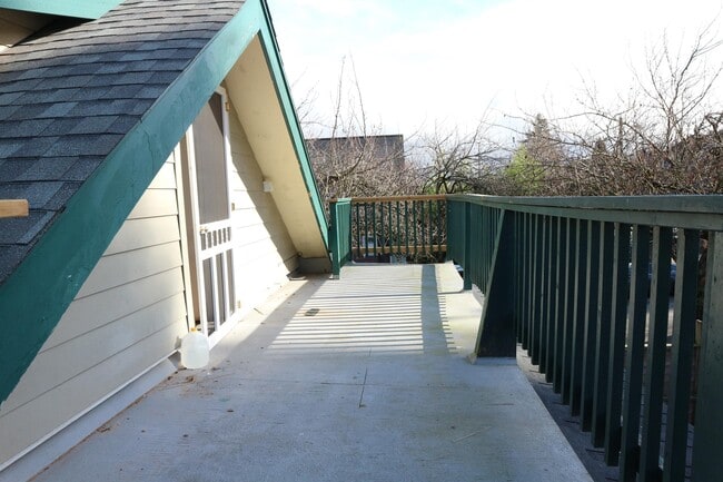 796 E 12th Ave in Vancouver, BC - Building Photo - Building Photo