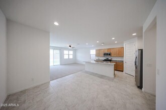 25208 N 172nd Dr in Surprise, AZ - Building Photo - Building Photo