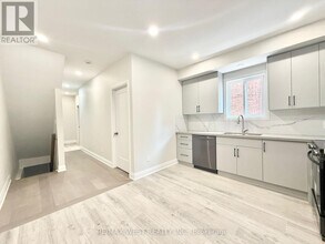 17 Page St in Toronto, ON - Building Photo - Building Photo