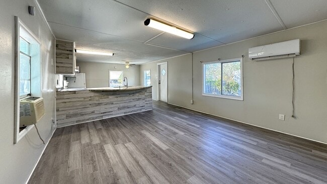 6519 Sandra Dr in Port Richey, FL - Building Photo - Building Photo