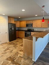 7451 Golden Trail in Klamath Falls, OR - Building Photo - Building Photo