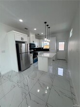2305 E Viviana St in Edinburg, TX - Building Photo - Building Photo