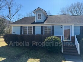 117 Rowe Ln in Johnson City, TN - Building Photo