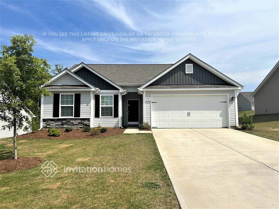 170 Wellshire Dr in Kings Mountain, NC - Building Photo