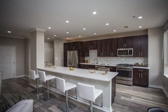 Instrata Pentagon City in Arlington, VA - Foto de edificio - Interior Photo