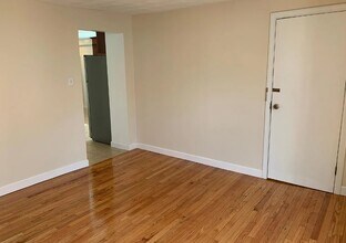 9 Skehan St, Unit 2 in Somerville, MA - Building Photo - Building Photo