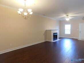 446 Shamrock Dr in Madison, AL - Foto de edificio - Building Photo