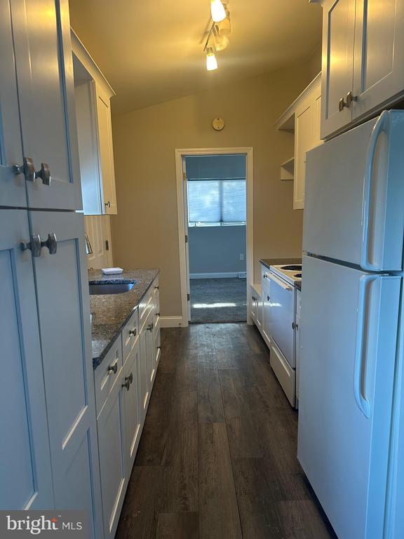 property at 1501 S Wade Blvd