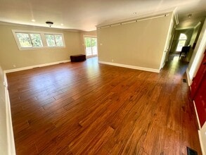 136 Wiegand Dr in Cranberry Township, PA - Building Photo - Building Photo