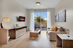 777 N Ocean Dr, Unit SI ID1227225P in Hollywood, FL - Building Photo