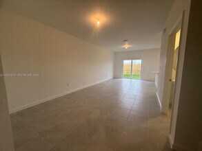 2746 SE 24th Terrace in Homestead, FL - Building Photo - Building Photo