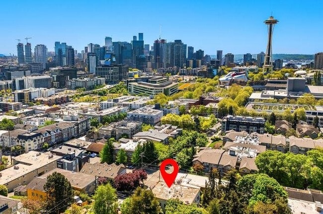 909 4th Ave N, Unit H in Seattle, WA - Building Photo - Building Photo