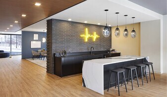 Five 90 Park Apartments in St. Paul, MN - Building Photo