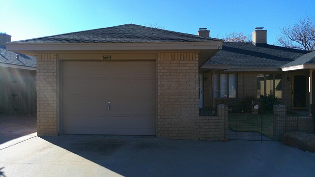6604 Grover Ave-Unit -B in Lubbock, TX - Building Photo - Building Photo