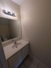 1742 14th St Ln NE in Hickory, NC - Building Photo - Building Photo