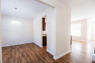 2015 Ram Rd in Greensboro, NC - Building Photo - Building Photo