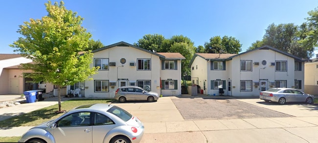 property at 1112 S Blaine Ave