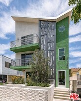 3726 Kelton Ave in Los Angeles, CA - Building Photo