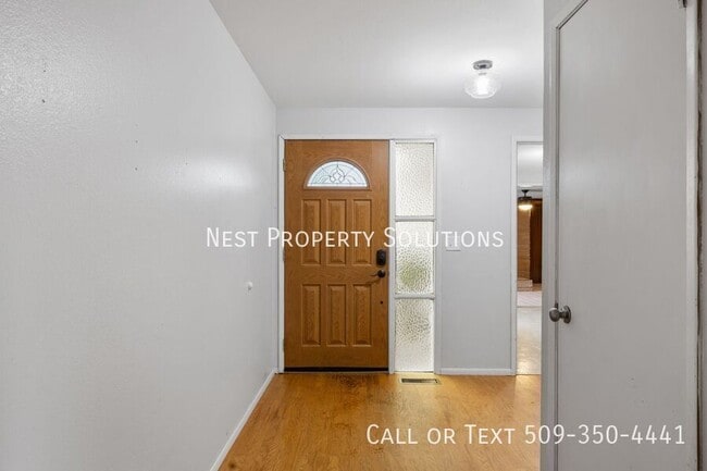 603 N Crestview Dr in Moses Lake, WA - Building Photo - Building Photo