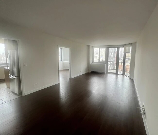 629 2nd Ave in New York, NY - Building Photo - Building Photo