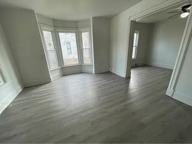 331 W Morrell St, Unit A in Jackson, MI - Building Photo - Building Photo