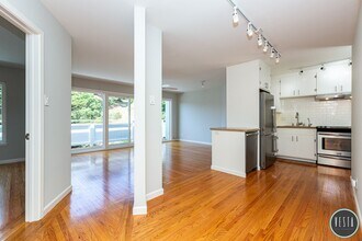 32 Flint St in San Francisco, CA - Building Photo - Building Photo