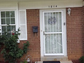 1814 Regal Dr in Highland Springs, VA - Building Photo