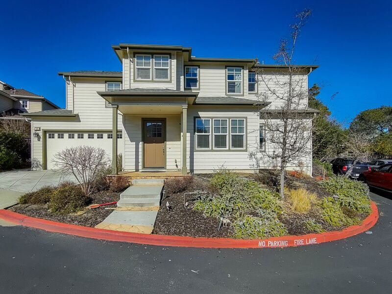 42 Live Oak Dr, Unit 42 in San Mateo, CA - Foto de edificio