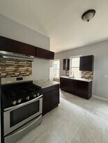 261 N 19th St, Unit 2 in East Orange, NJ - Building Photo