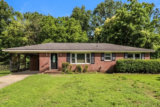 property at 1021 Sylvia Cir