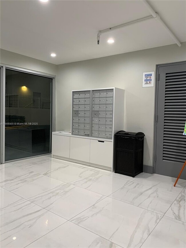 395 NE 21st St in Miami, FL - Building Photo - Building Photo