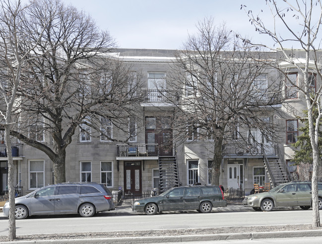 143-153 Saint-Joseph O