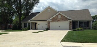 161 West Ave, Unit 161 West Avenue in Plain City, OH - Building Photo