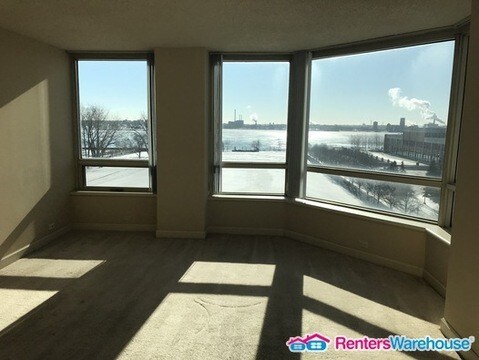 3320 Spinnaker Ln-Unit -6 in Detroit, MI - Foto de edificio - Building Photo