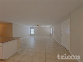 11848 Mancos Trl in Rhome, TX - Foto de edificio - Building Photo