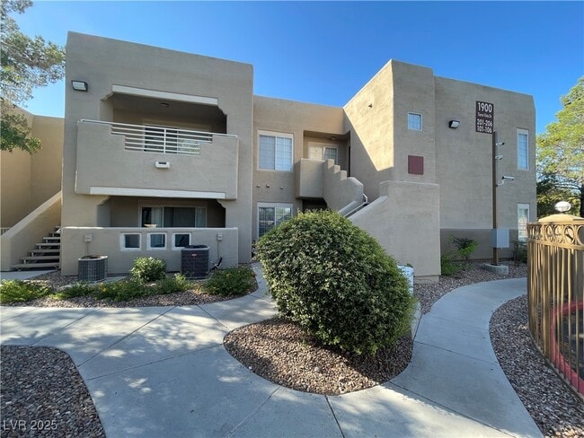 1900 Tierra Vista Dr