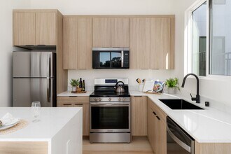 4607 Almayo Ave in San Diego, CA - Building Photo - Building Photo