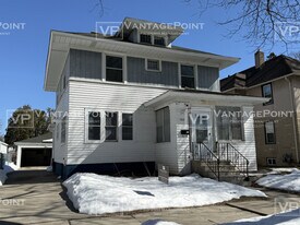 722 Bond St in Green Bay, WI - Building Photo