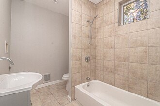129 Harrishof St, Unit 3 in Boston, MA - Building Photo - Building Photo